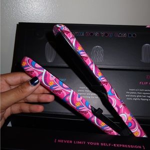 Barbie x INH Totally 2 IN 1 Hairstyler